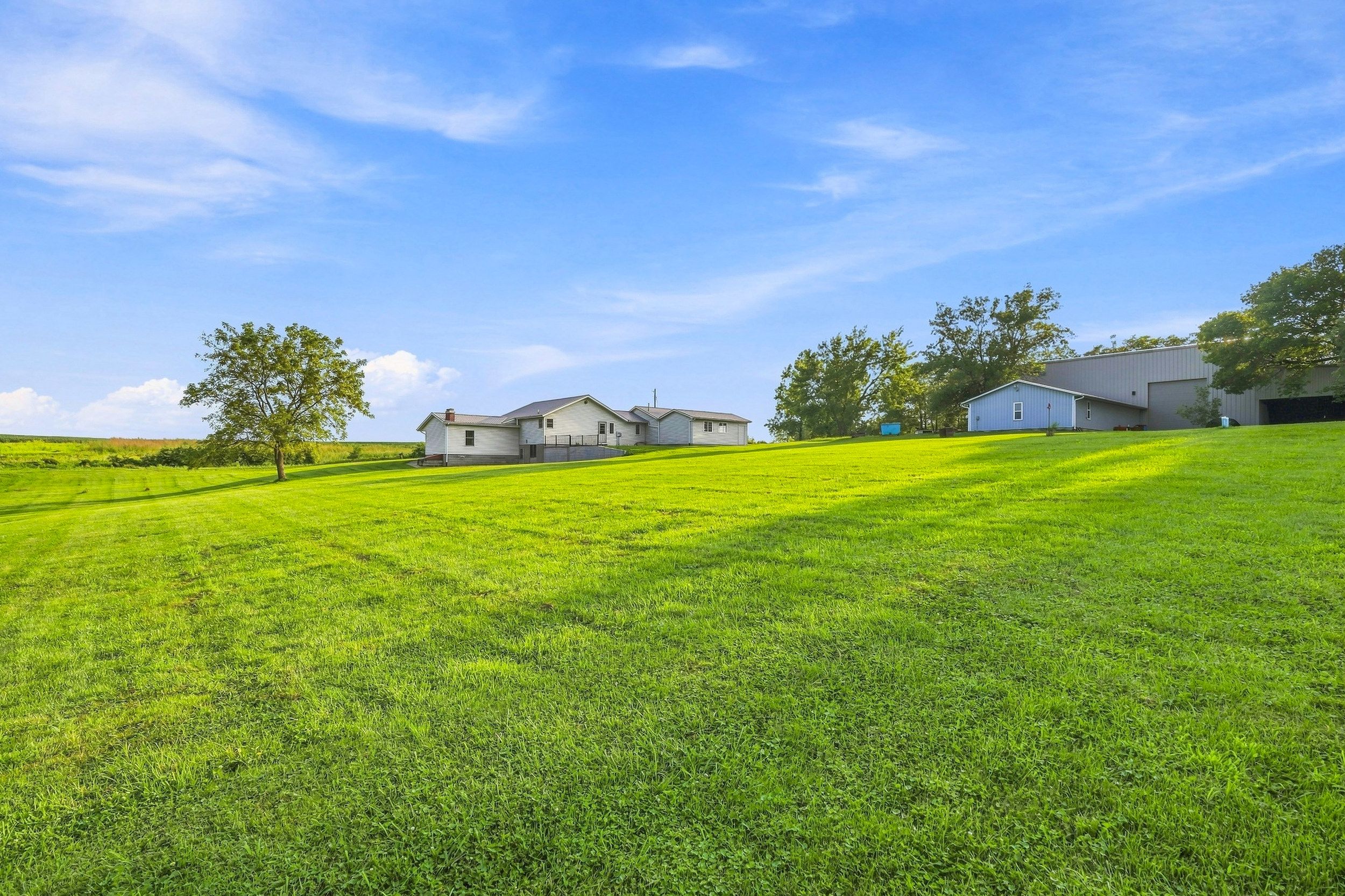 Listing Photo: 2960 160th St 0028-